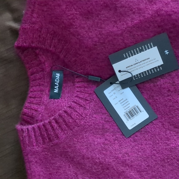 Naadam Marled Reclaimed Cashmere Crewneck Sweater - Picture 5 of 5